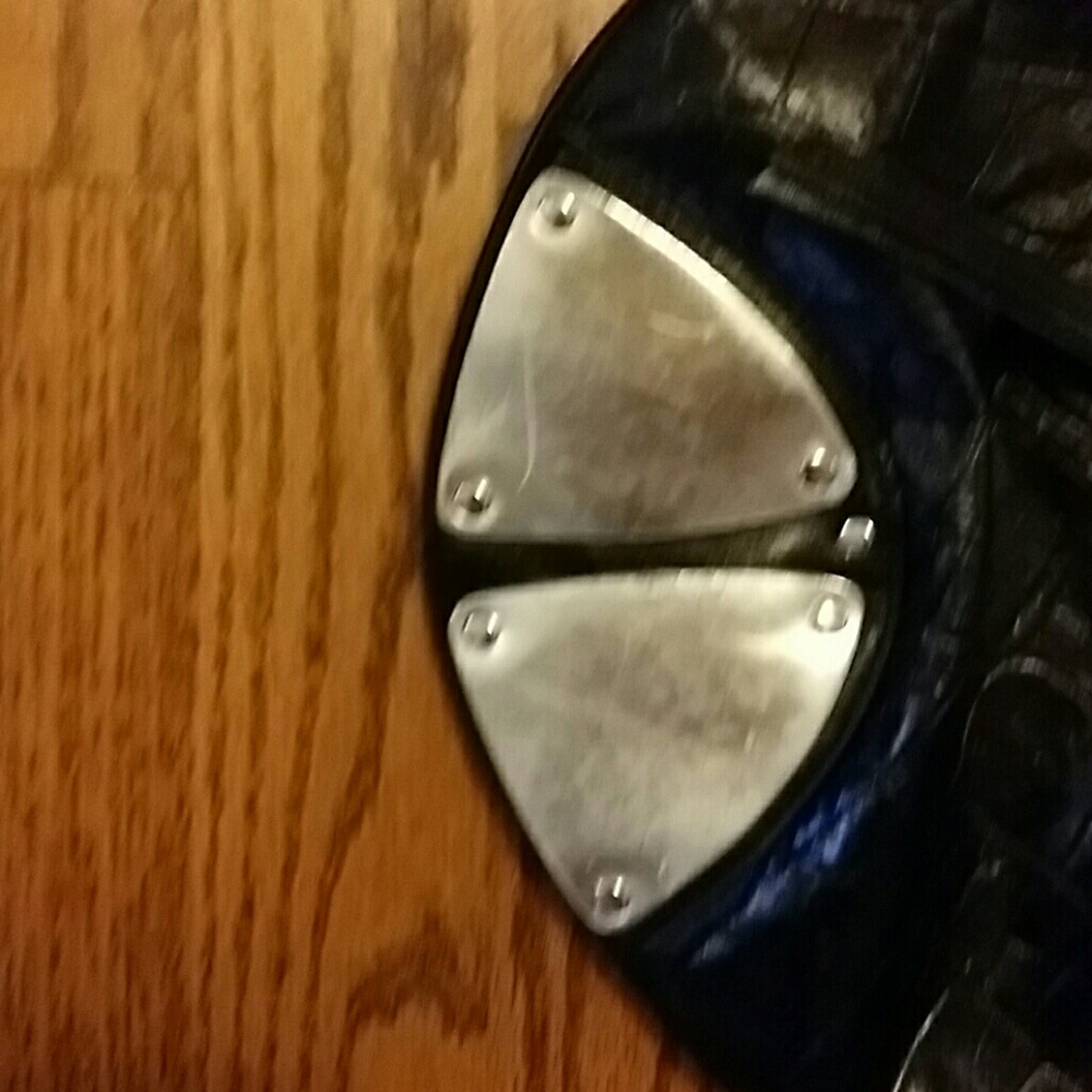 Unique Cache purse - Picture 4 of 7